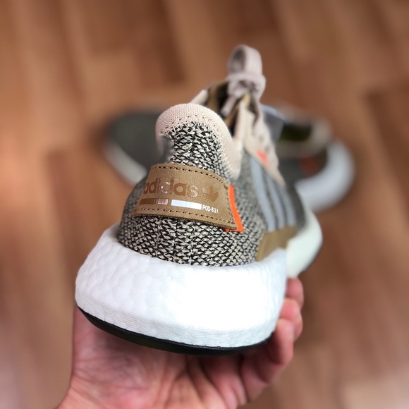 Adidas POD-S3.1 Boost (G54719) Womens Running - Picture 3 of 8